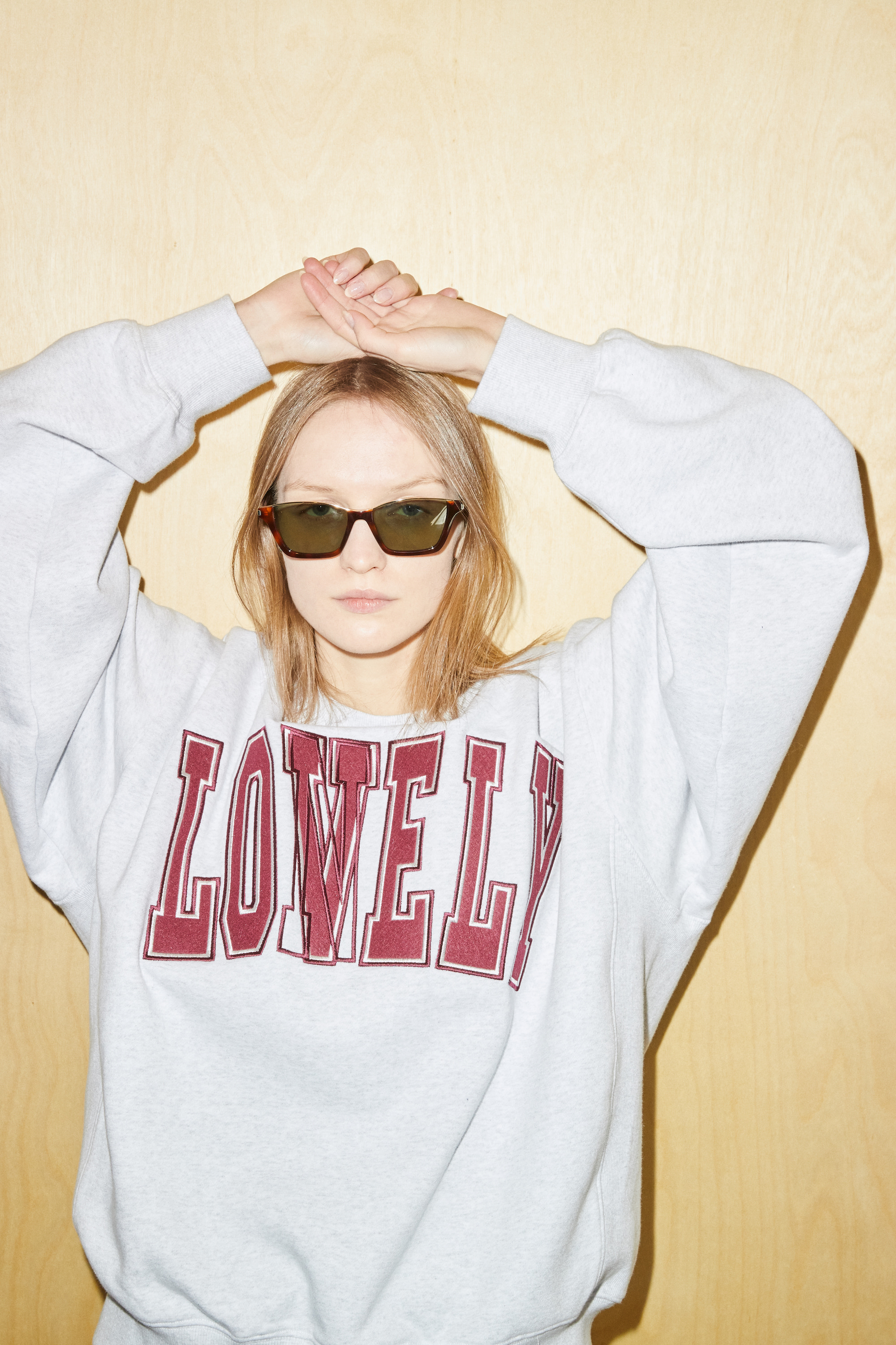 LONELY/LOVELY SWEATSHIRT HOLIDAY EDITION ASH GRAY